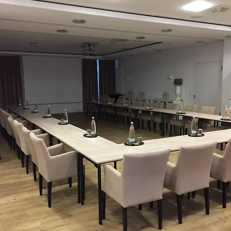 Bartmanns Haus & Schwan Gmbh 3*