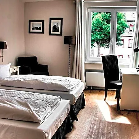 Bartmanns Haus & Schwan Gmbh 3*
